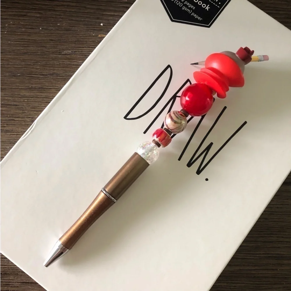 Disney Doorables: Sleeping Beauty: Owl Dressed as Prince handmade beaded pen
